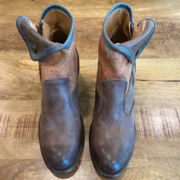 Booties - Picture 3 of 3